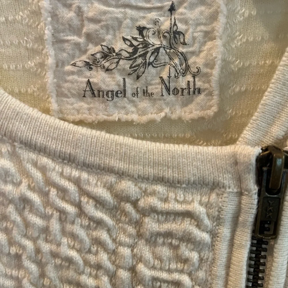 Anthropologie Angel of the North Sweater with front zipper and pockets - Picture 2 of 3